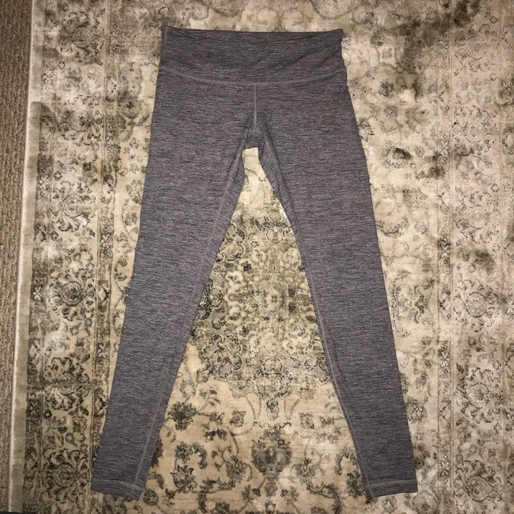 Grey Lululemon leggings!